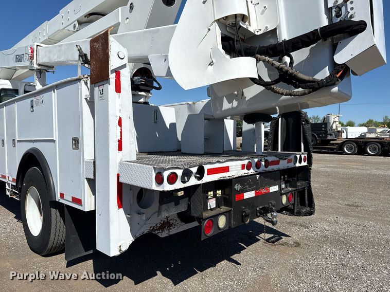 image for item EG5753 2009 Freightliner Business Class M2 bucket truck