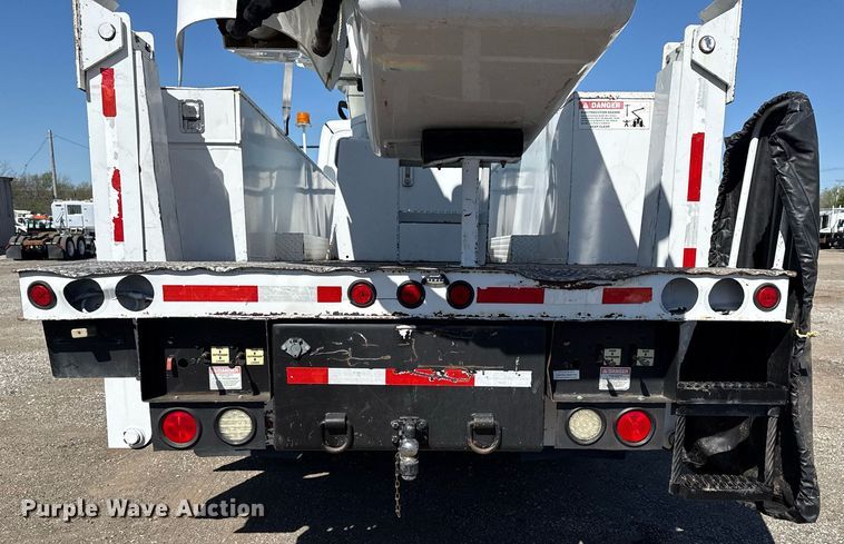image for item EG5753 2009 Freightliner Business Class M2 bucket truck