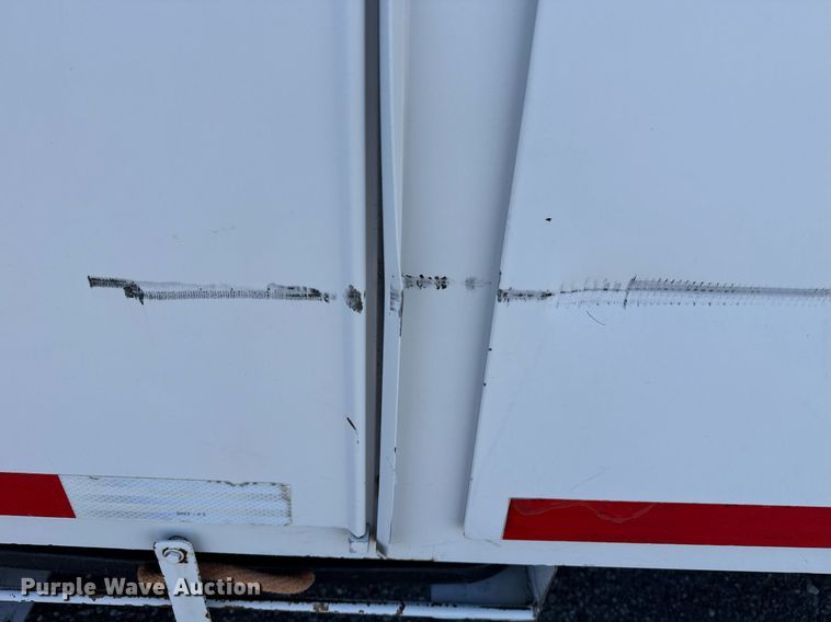 image for item EG5753 2009 Freightliner Business Class M2 bucket truck