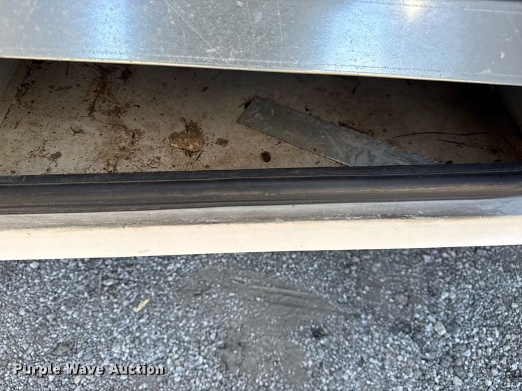 image for item EG5753 2009 Freightliner Business Class M2 bucket truck