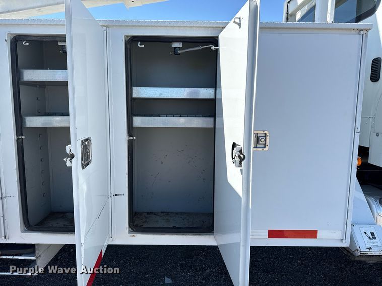 image for item EG5753 2009 Freightliner Business Class M2 bucket truck