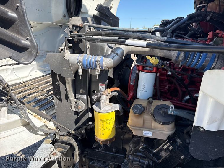 image for item EG5753 2009 Freightliner Business Class M2 bucket truck