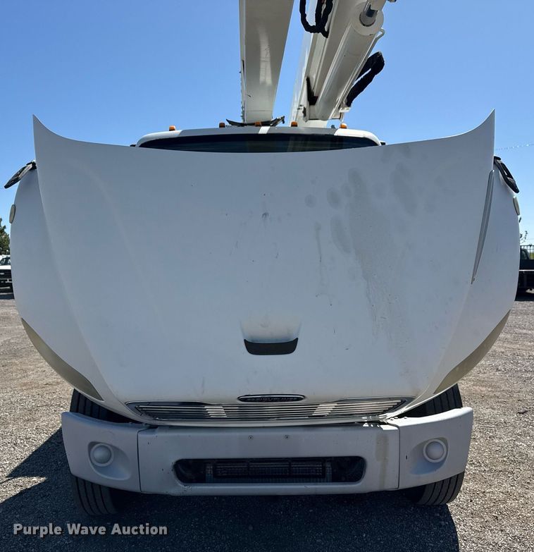 image for item EG5753 2009 Freightliner Business Class M2 bucket truck