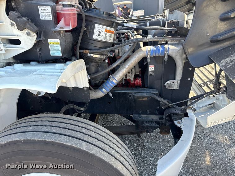 image for item EG5753 2009 Freightliner Business Class M2 bucket truck