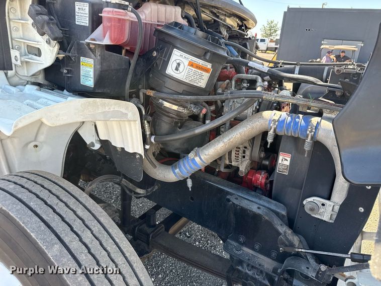 image for item EG5753 2009 Freightliner Business Class M2 bucket truck