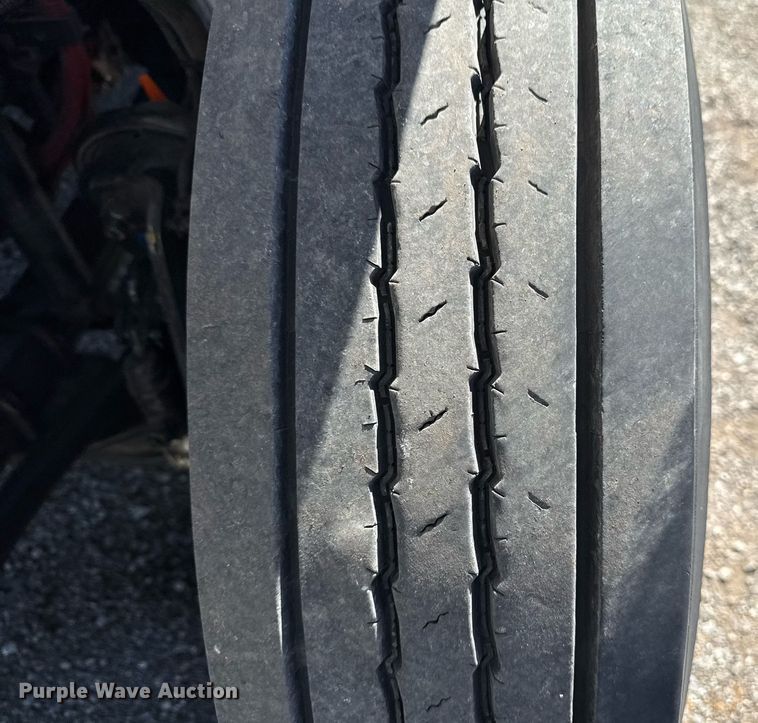 image for item EG5753 2009 Freightliner Business Class M2 bucket truck