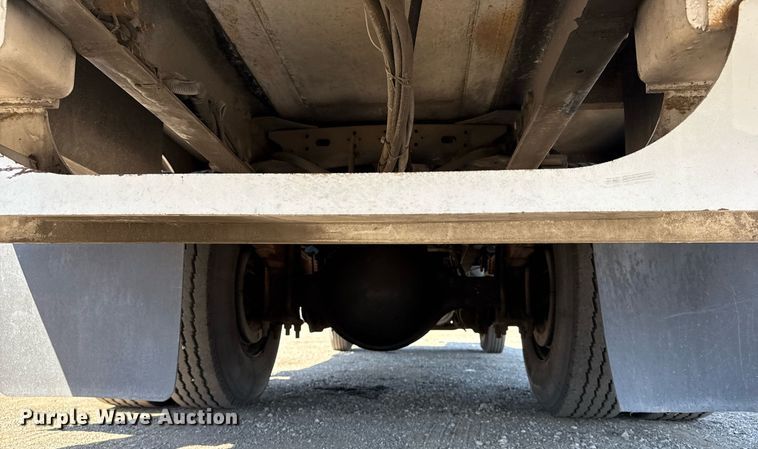 image for item EG5753 2009 Freightliner Business Class M2 bucket truck