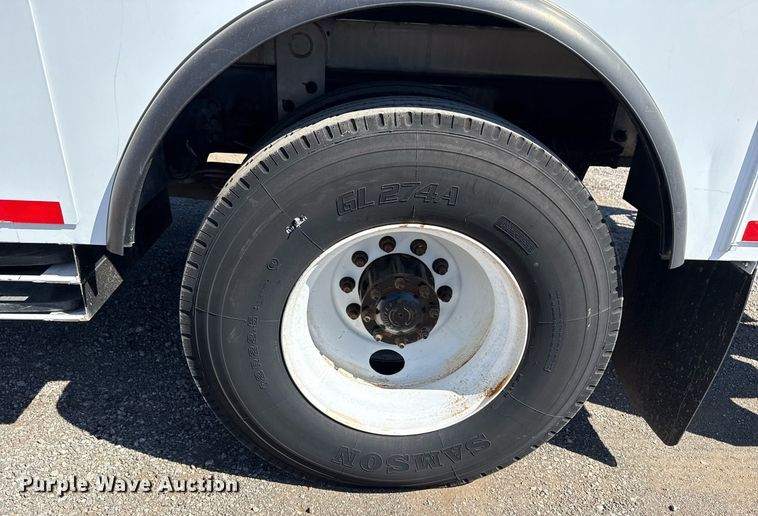 image for item EG5753 2009 Freightliner Business Class M2 bucket truck