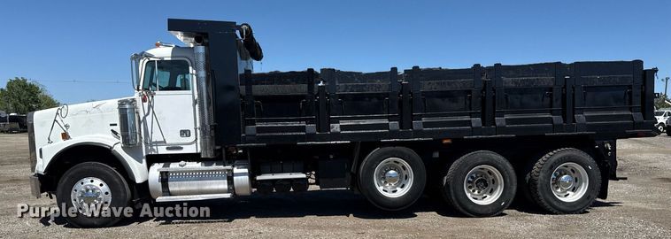 image for item EG5755 2008 Freightliner FLD120 dump truck