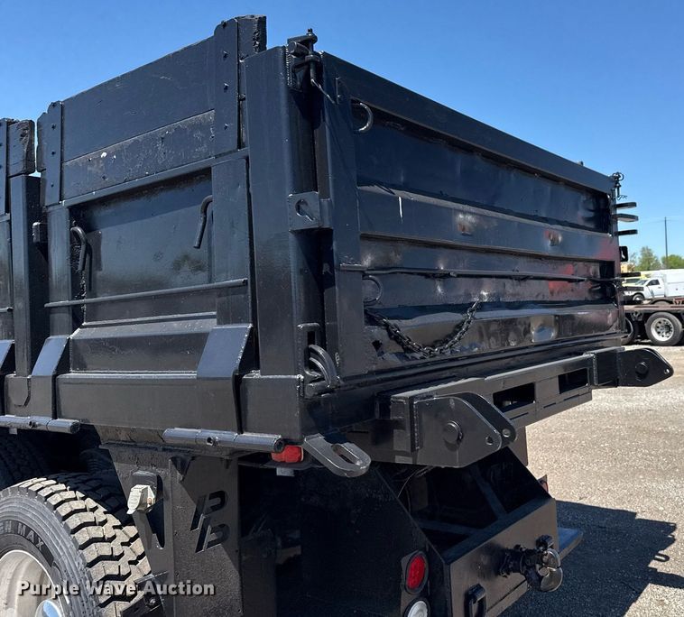 image for item EG5755 2008 Freightliner FLD120 dump truck