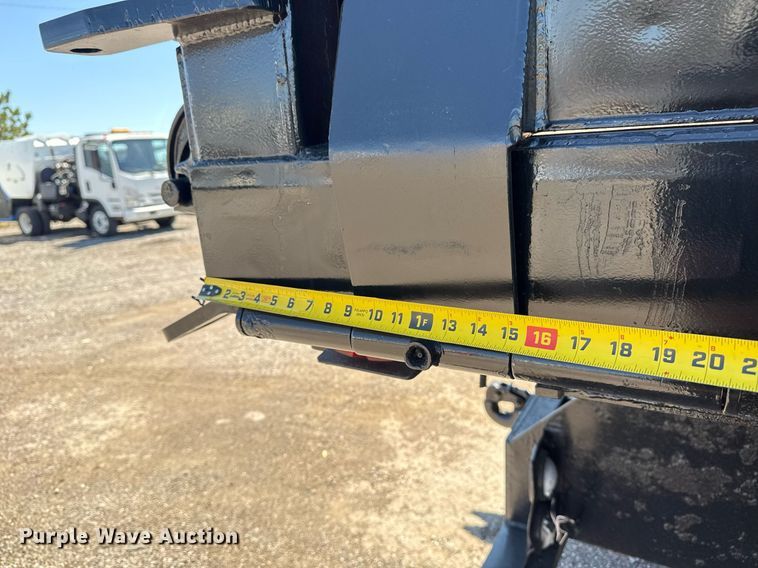 image for item EG5755 2008 Freightliner FLD120 dump truck