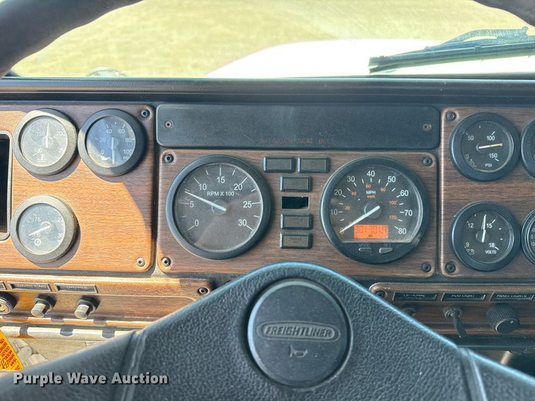 image for item EG5755 2008 Freightliner FLD120 dump truck