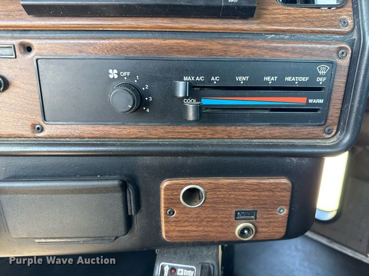 image for item EG5755 2008 Freightliner FLD120 dump truck