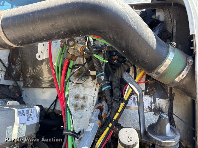 image for item EG5755 2008 Freightliner FLD120 dump truck