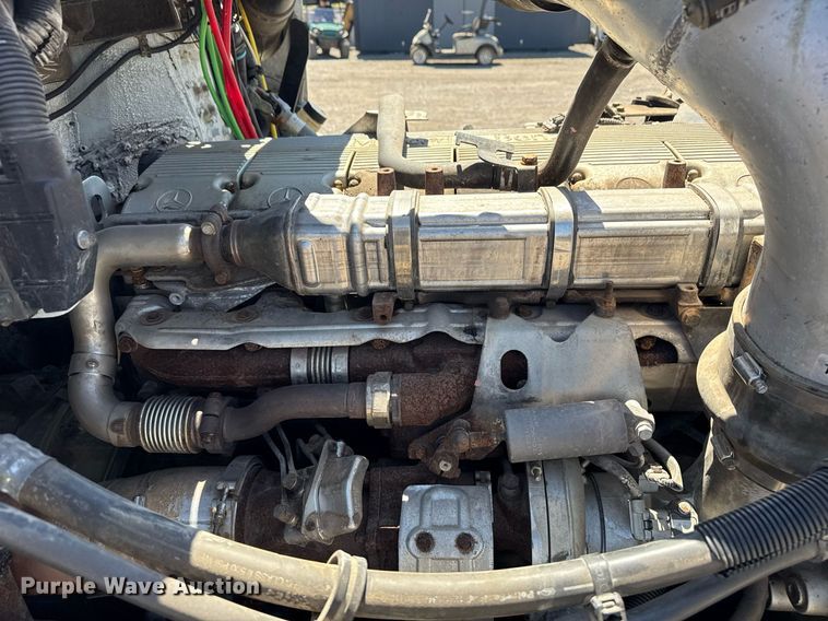 image for item EG5755 2008 Freightliner FLD120 dump truck