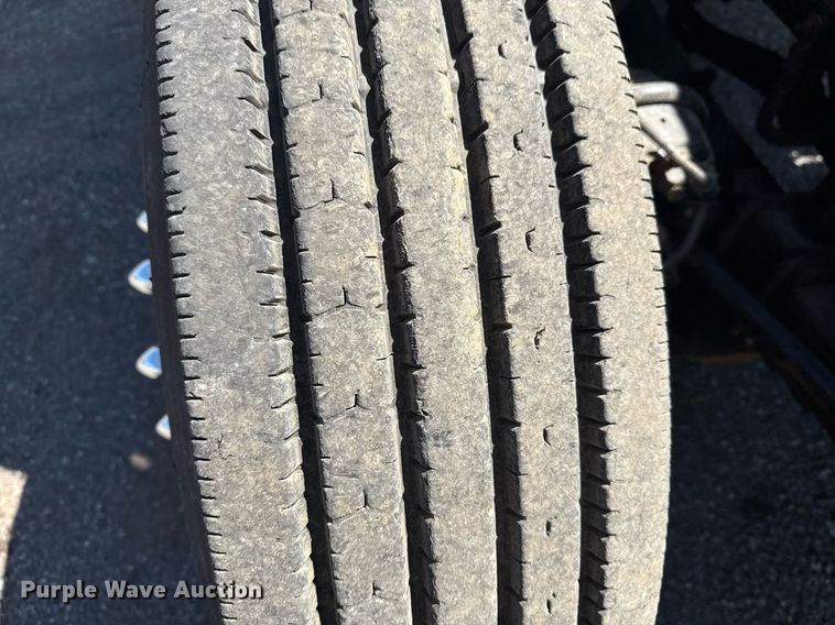 image for item EG5755 2008 Freightliner FLD120 dump truck