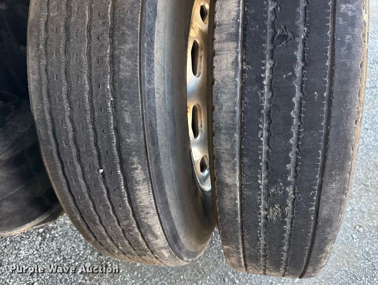 image for item EG5755 2008 Freightliner FLD120 dump truck