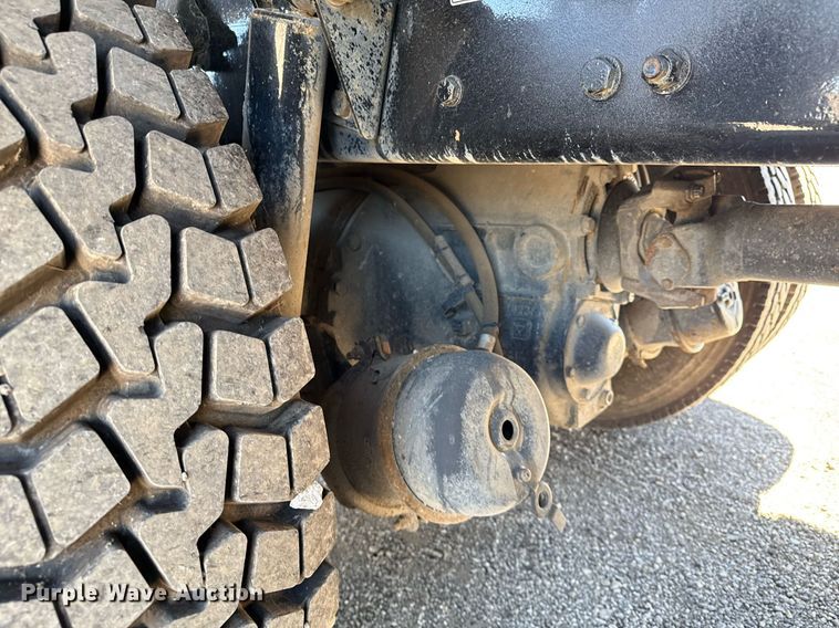 image for item EG5755 2008 Freightliner FLD120 dump truck