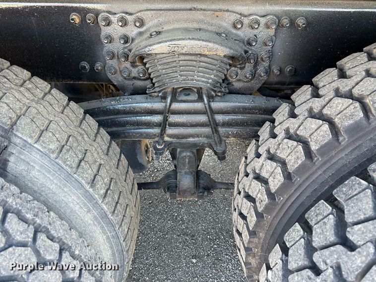 image for item EG5755 2008 Freightliner FLD120 dump truck