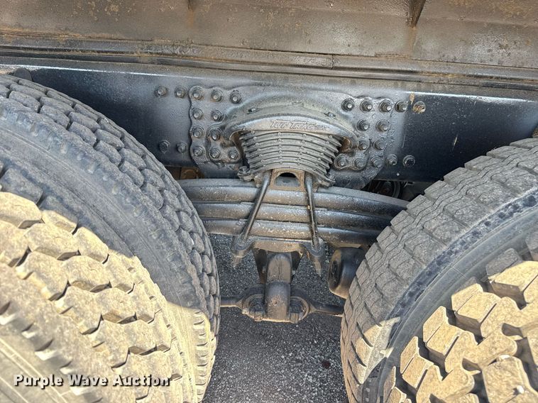 image for item EG5755 2008 Freightliner FLD120 dump truck