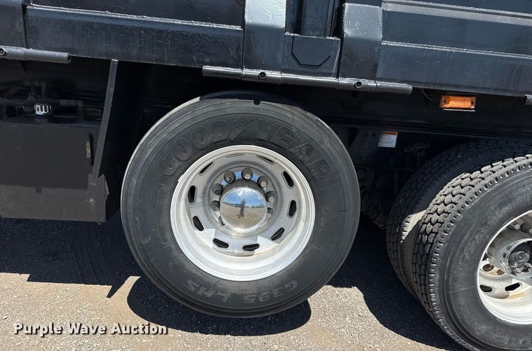 image for item EG5755 2008 Freightliner FLD120 dump truck