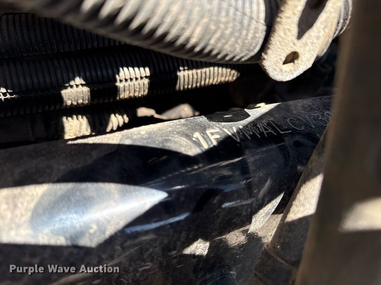 image for item EG5755 2008 Freightliner FLD120 dump truck