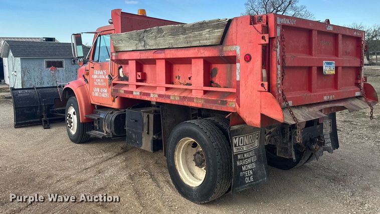 image for item EG6209 1993 International 4900 dump truck