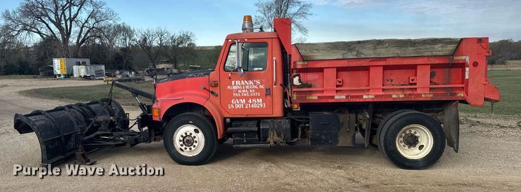 image for item EG6209 1993 International 4900 dump truck