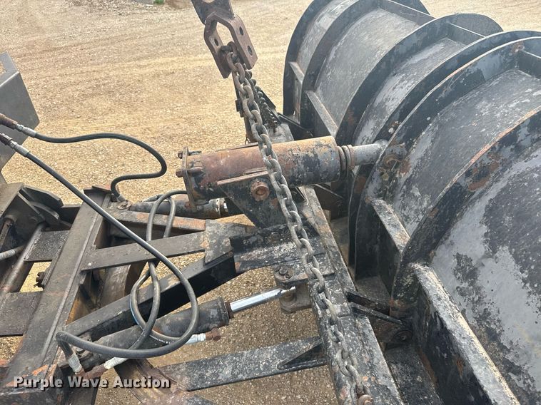 image for item EG6209 1993 International 4900 dump truck