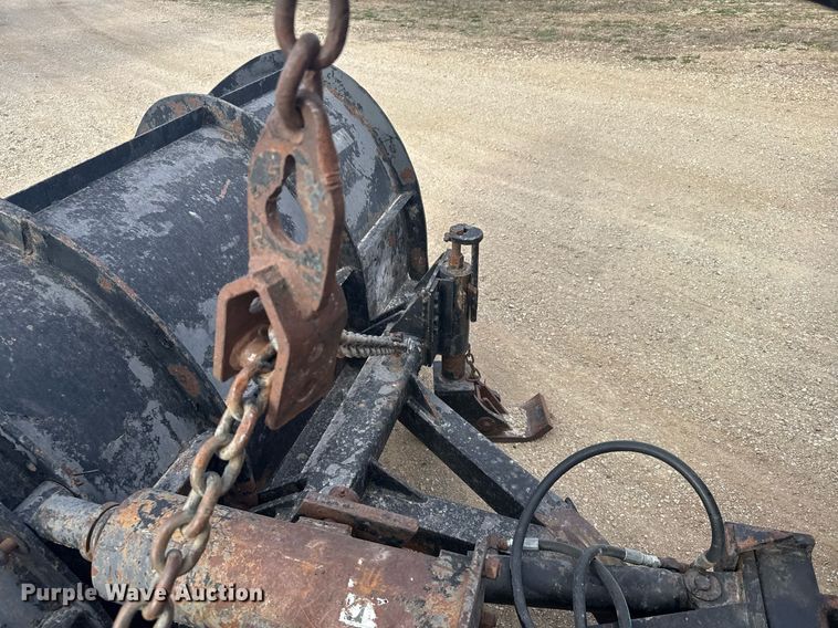 image for item EG6209 1993 International 4900 dump truck