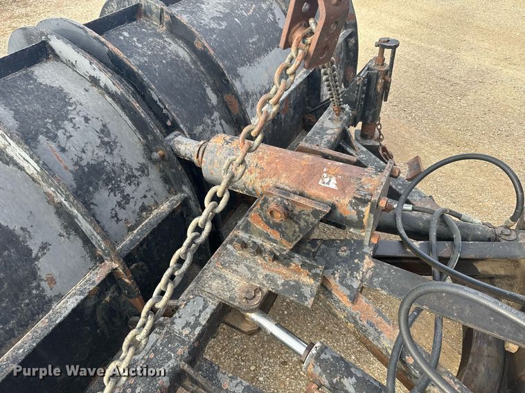 image for item EG6209 1993 International 4900 dump truck