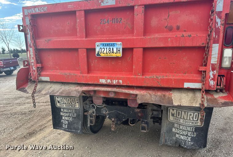 image for item EG6209 1993 International 4900 dump truck