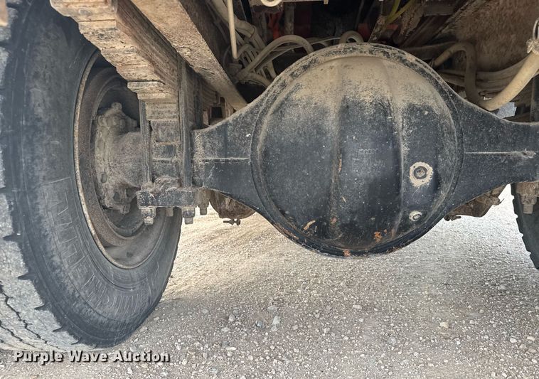 image for item EG6209 1993 International 4900 dump truck