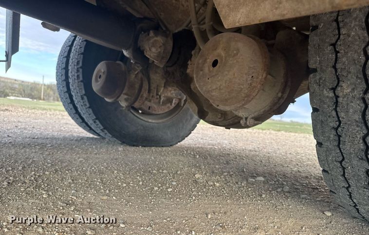 image for item EG6209 1993 International 4900 dump truck