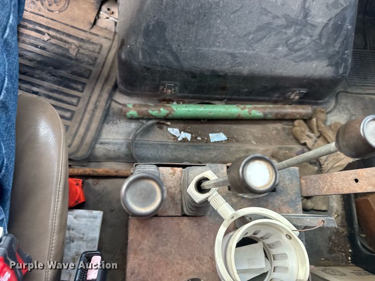 image for item EG6209 1993 International 4900 dump truck