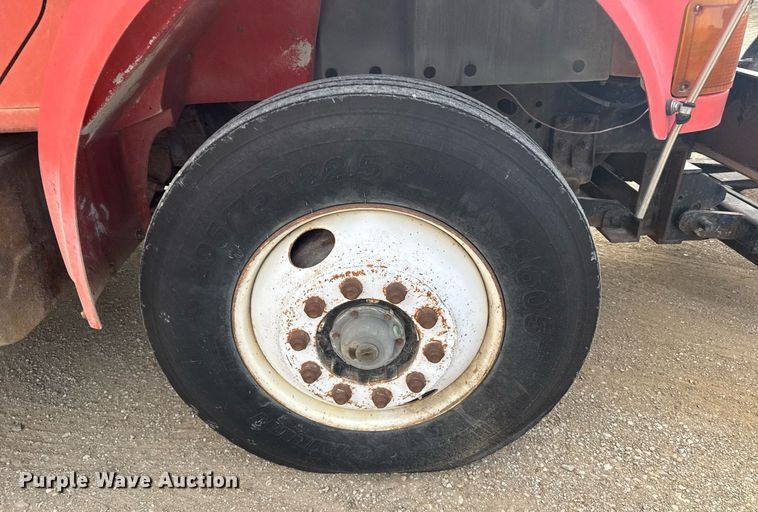 image for item EG6209 1993 International 4900 dump truck