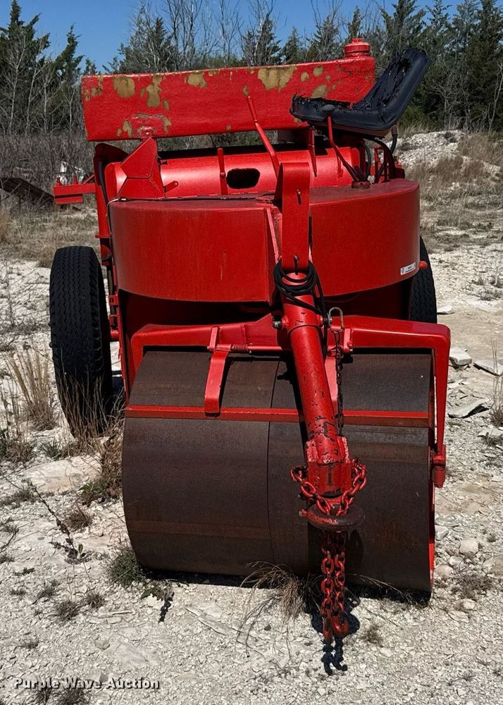 image for item EG6391 Shovel Supply 4-6 Ton double drum roller