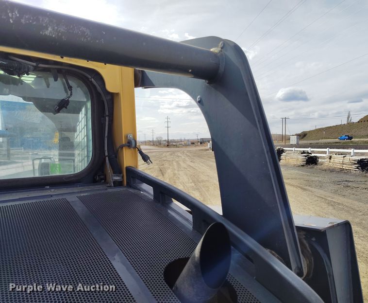 image for item EH0235 2012 John Deere 323D tracked skid steer loader