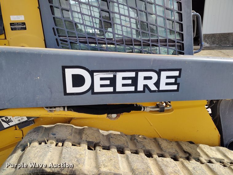 image for item EH0235 2012 John Deere 323D tracked skid steer loader