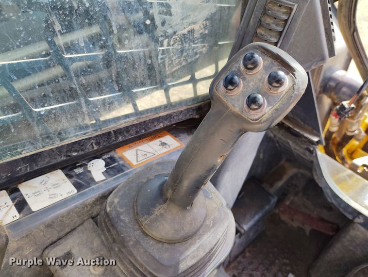 image for item EH0235 2012 John Deere 323D tracked skid steer loader