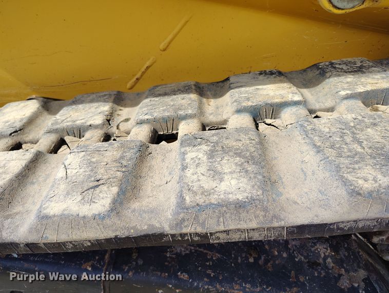 image for item EH0235 2012 John Deere 323D tracked skid steer loader