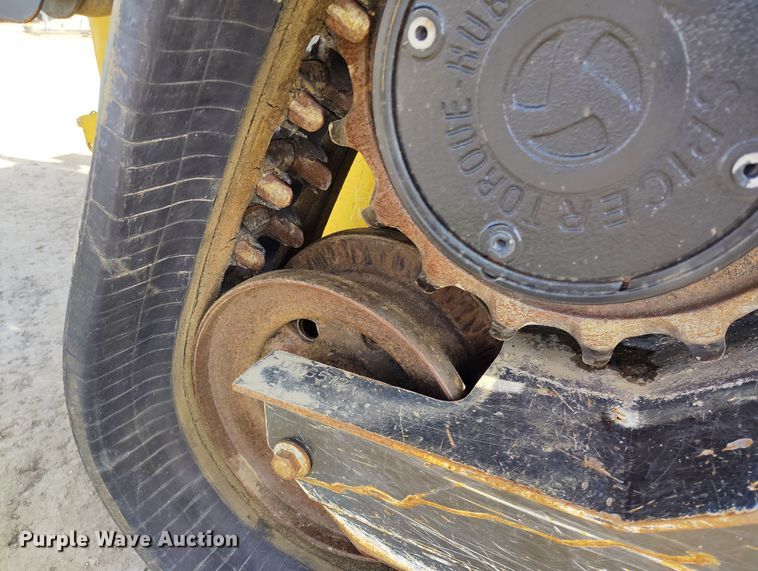 image for item EH0235 2012 John Deere 323D tracked skid steer loader