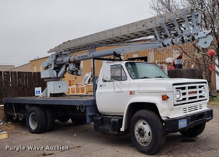 image for item EH0280 1983 GMC C6000 crane truck