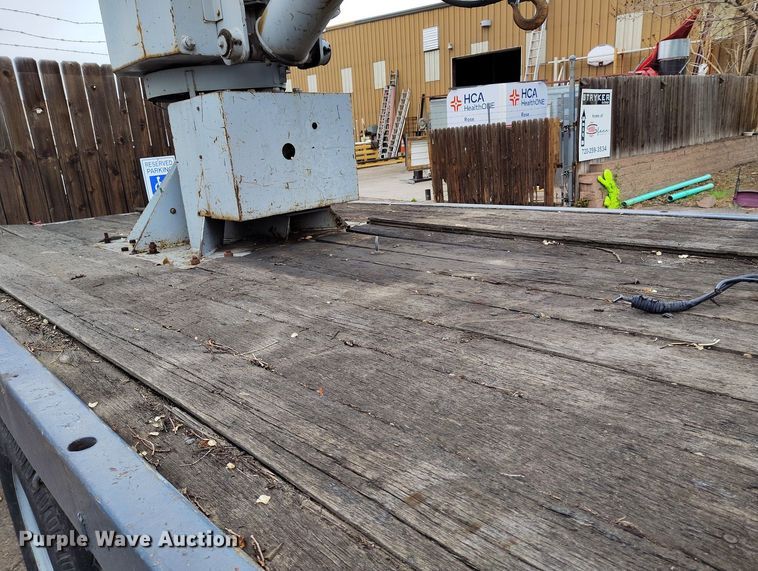 image for item EH0280 1983 GMC C6000 crane truck