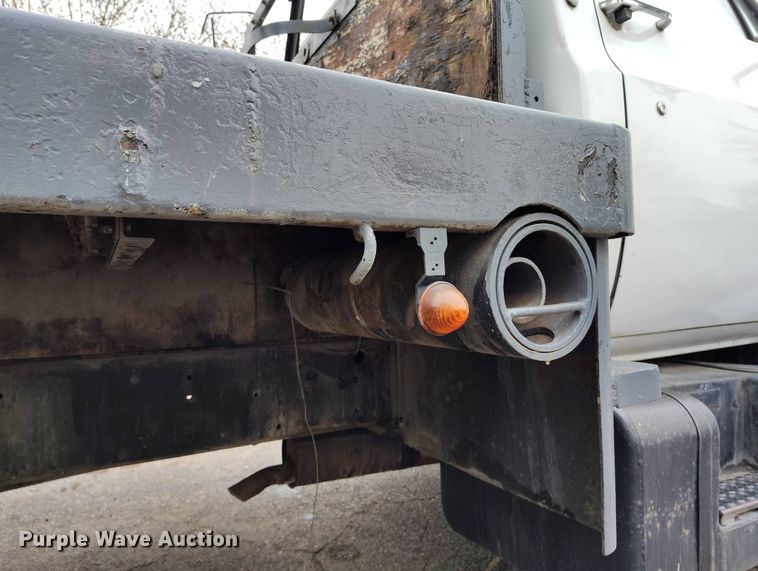 image for item EH0280 1983 GMC C6000 crane truck