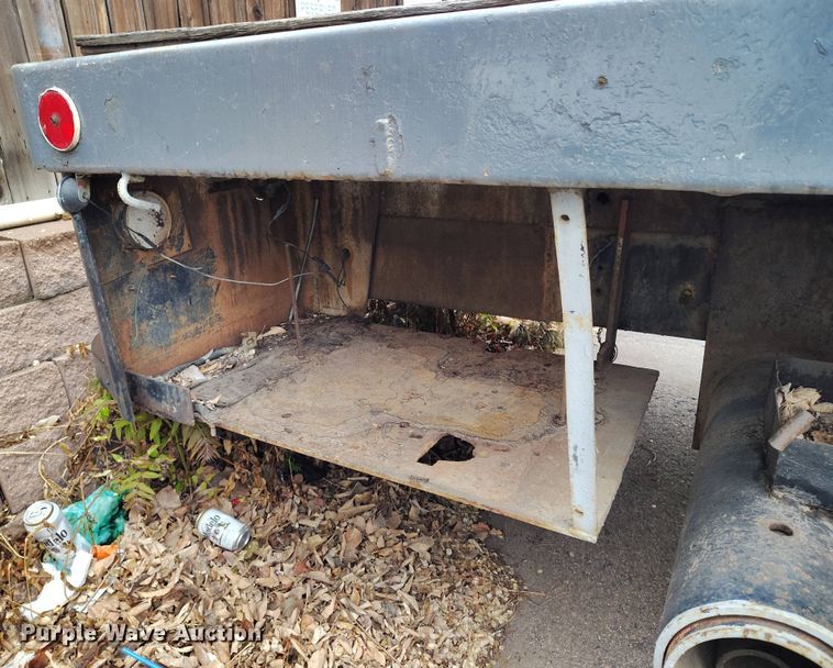 image for item EH0280 1983 GMC C6000 crane truck