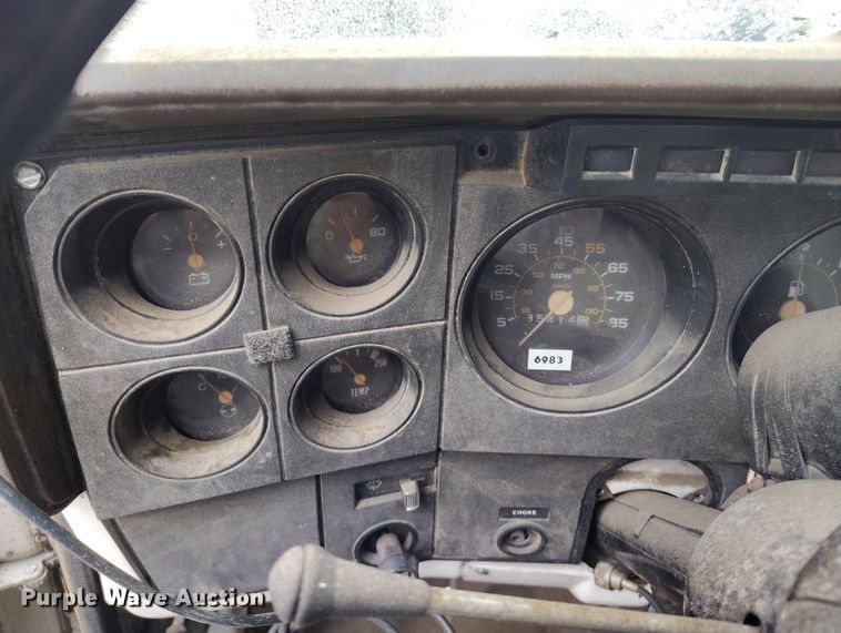 image for item EH0280 1983 GMC C6000 crane truck