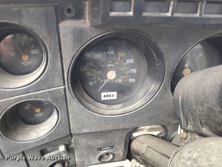 image for item EH0280 1983 GMC C6000 crane truck