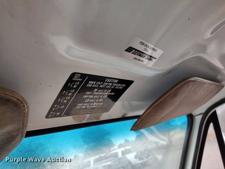 image for item EH0280 1983 GMC C6000 crane truck