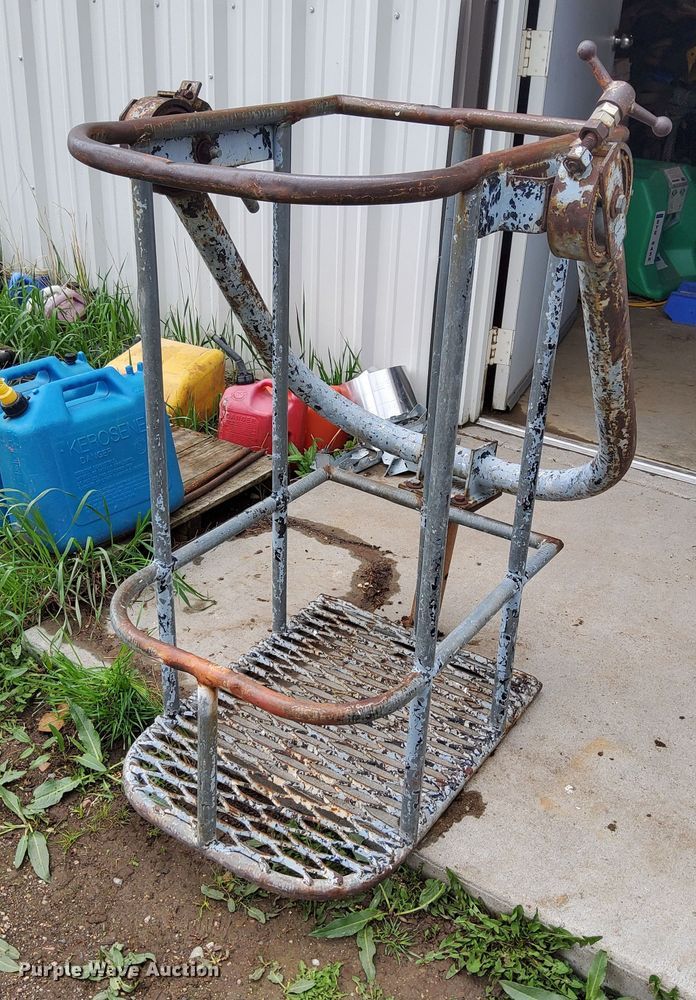 image for item EH0280 1983 GMC C6000 crane truck